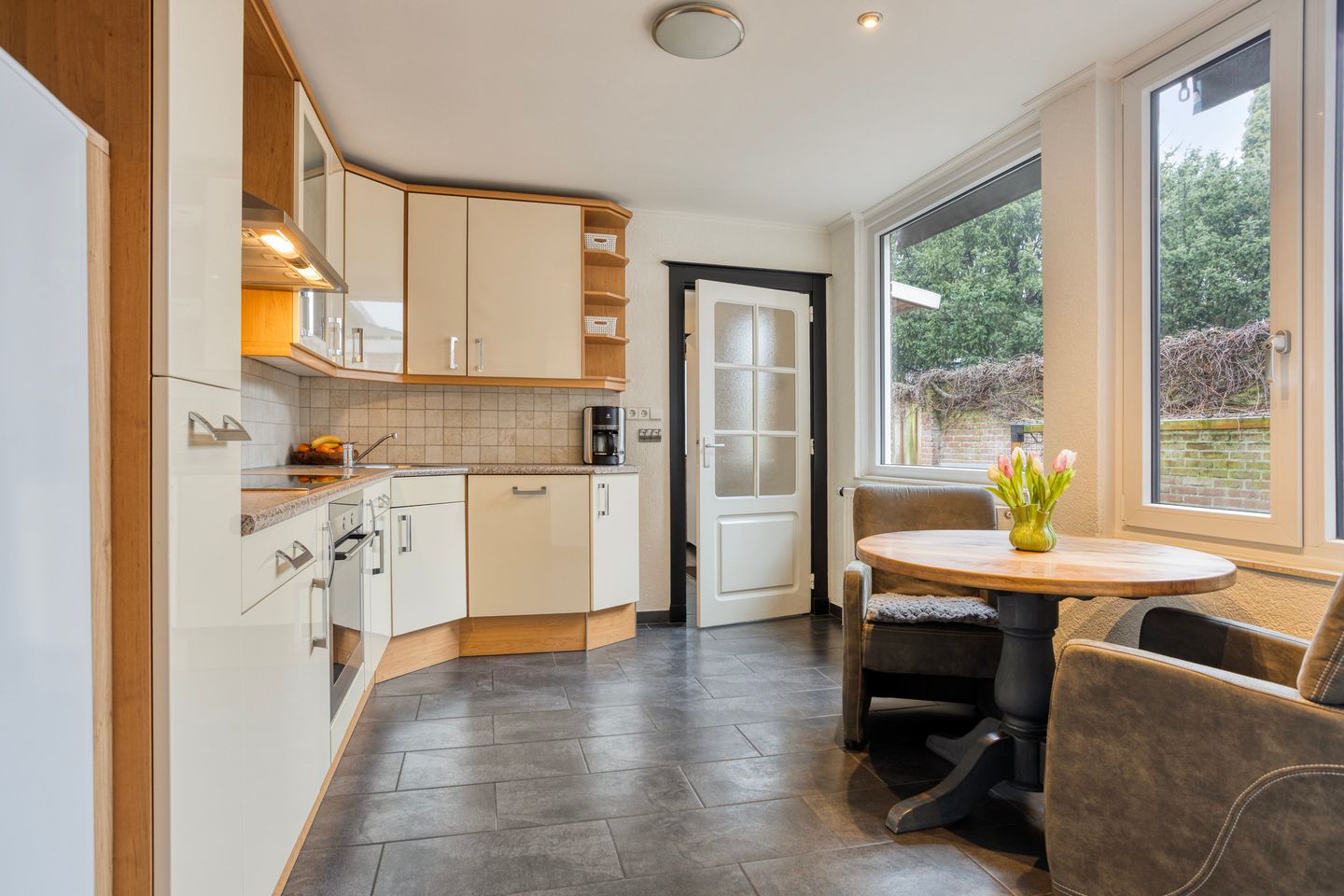 Foto 20 van Bruggertstraat 45