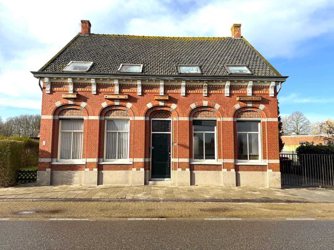 Photo 2 of Dorpsstraat 26