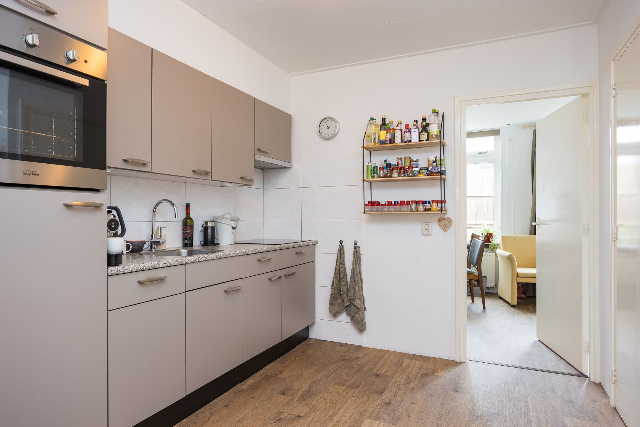 Foto 15 van Spittaalstraat 96