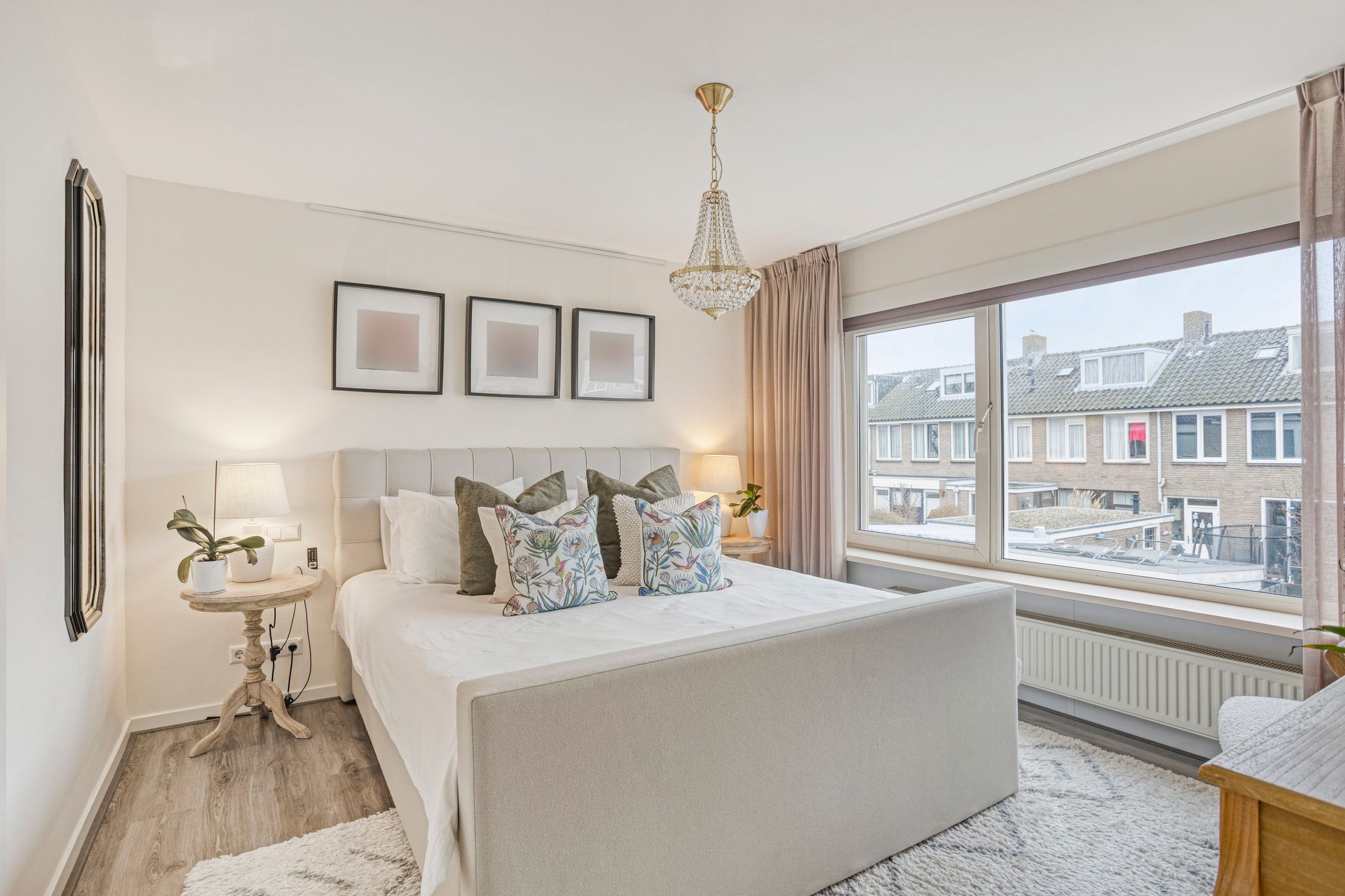 Photo 12 of Lessestraat 55