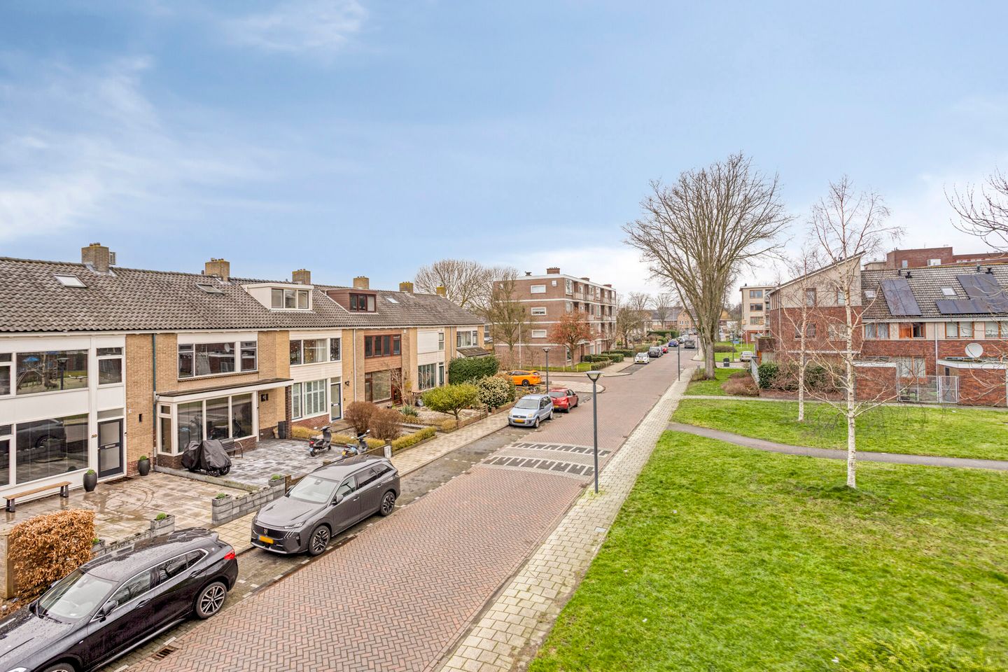 Photo 29 of Lessestraat 55