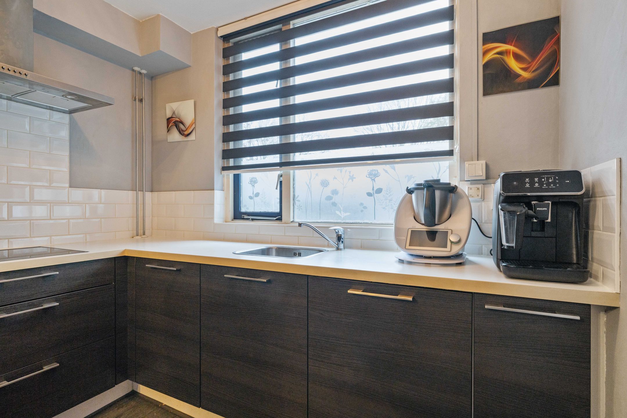 Spacious terraced house with four bedrooms and southwest-facing garden — 12