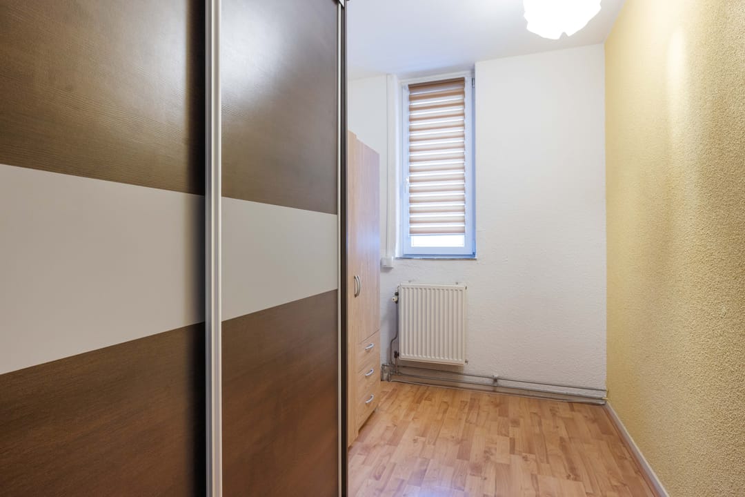 Spacious terraced house with four bedrooms and southwest-facing garden — 32