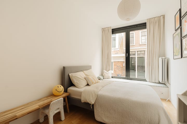 Unique Two-Level Ground Floor Apartment in Historic Central Amsterdam — 38