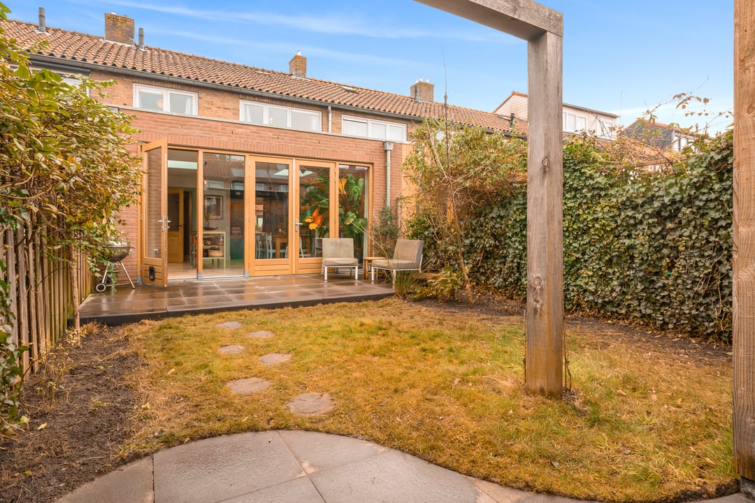 Photo 1 of Roggeveenstraat 18