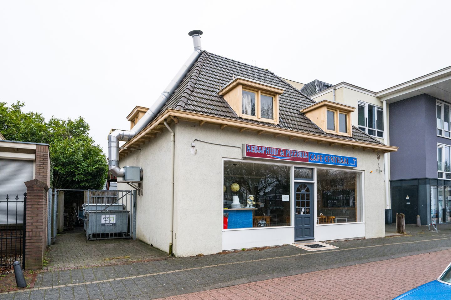 Bekijk foto 2 van Dr Huber Noodtstraat 81