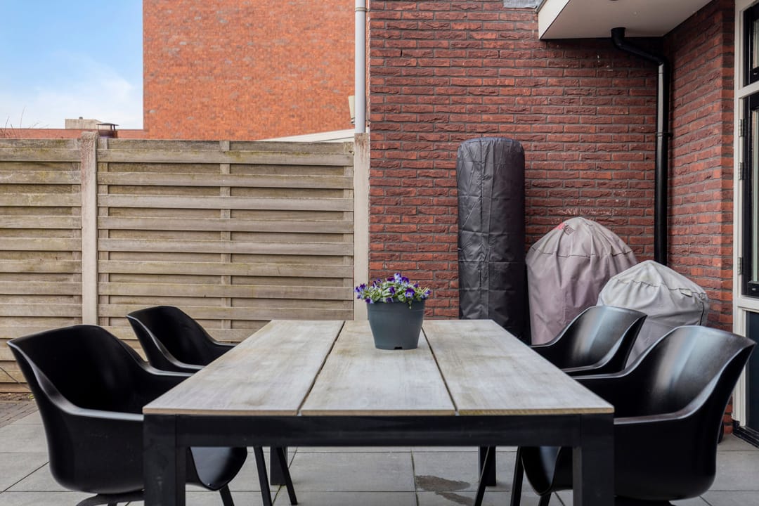 Photo 28 of Willem Sandbergstraat 6