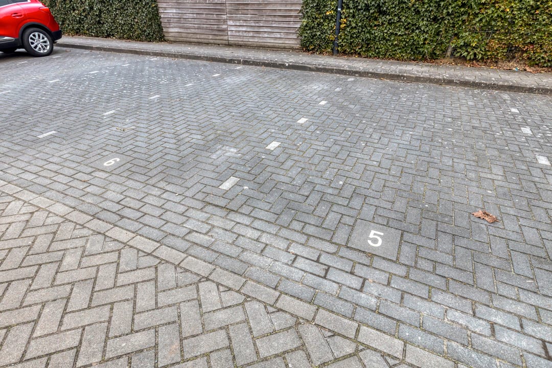 Photo 32 of Willem Sandbergstraat 6