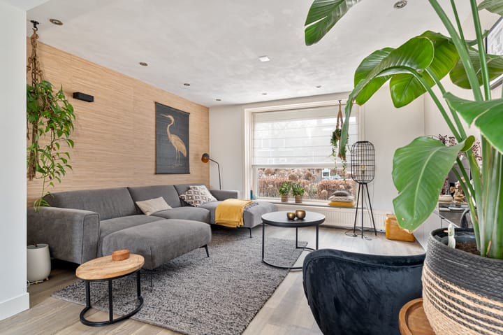 Semi-detached house with large driveway and four bedrooms near Valkenswaard center — 13