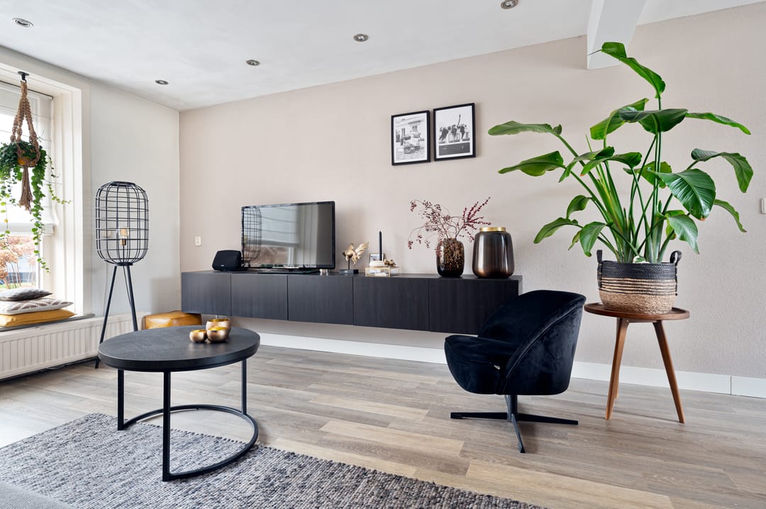 Semi-detached house with large driveway and four bedrooms near Valkenswaard center — 18