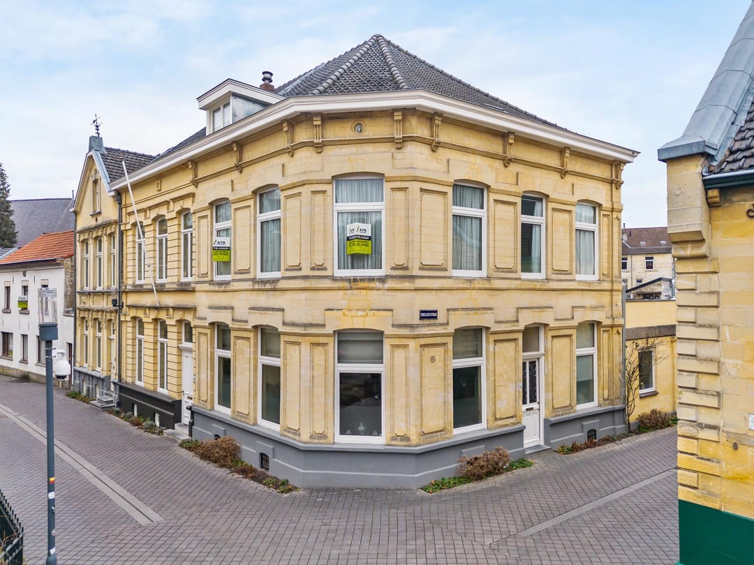 Foto 2 van Engelbertstraat 2