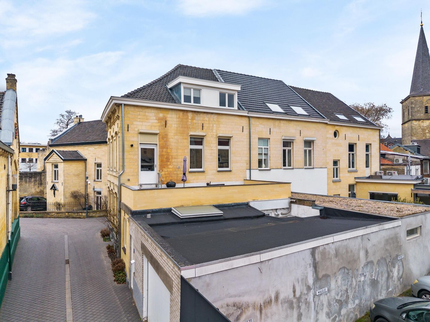 Foto 5 van Engelbertstraat 2