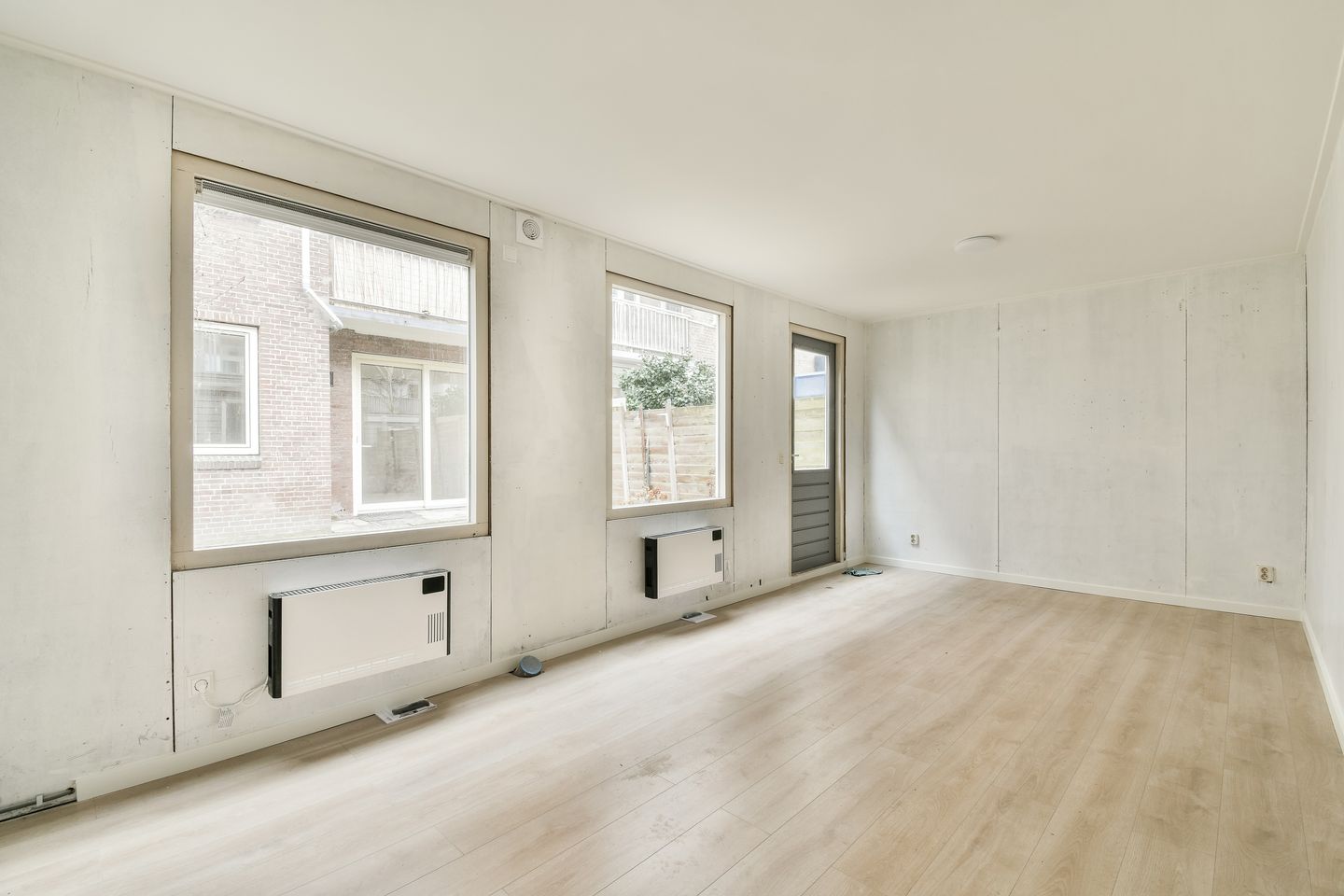 Photo 19 of Leimuidenstraat 16-H