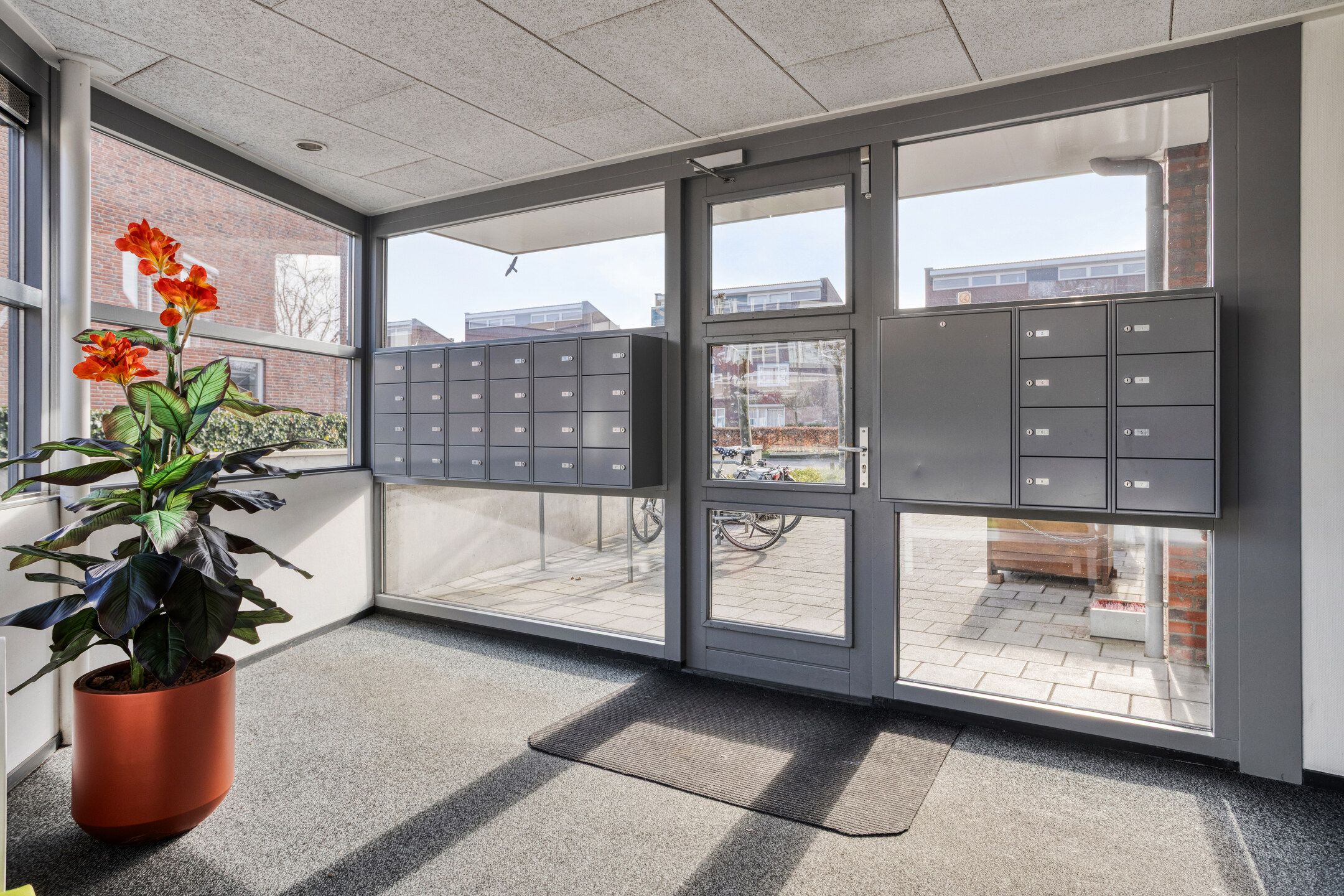 Foto 9 van Gerard Walschaplaan 30