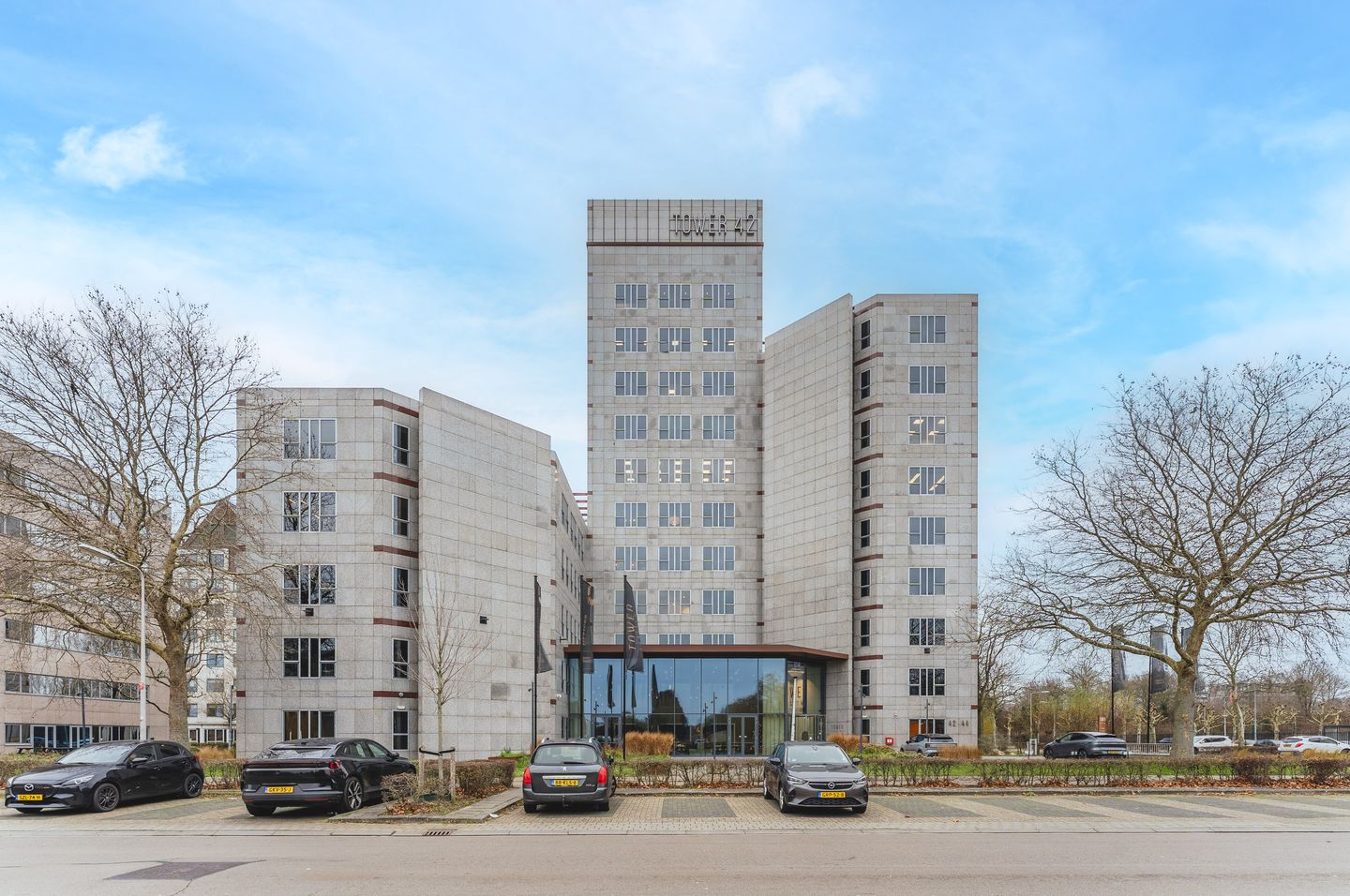 Bekijk foto 1 van Diemerhof 42