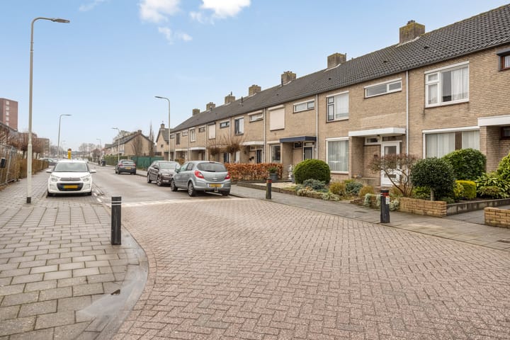 Foto 2 van De Genestetlaan 69