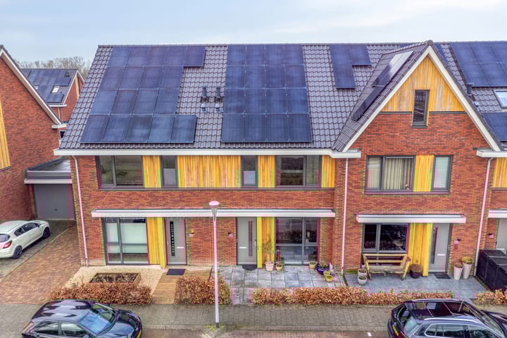 Beemdlaar 64 main image