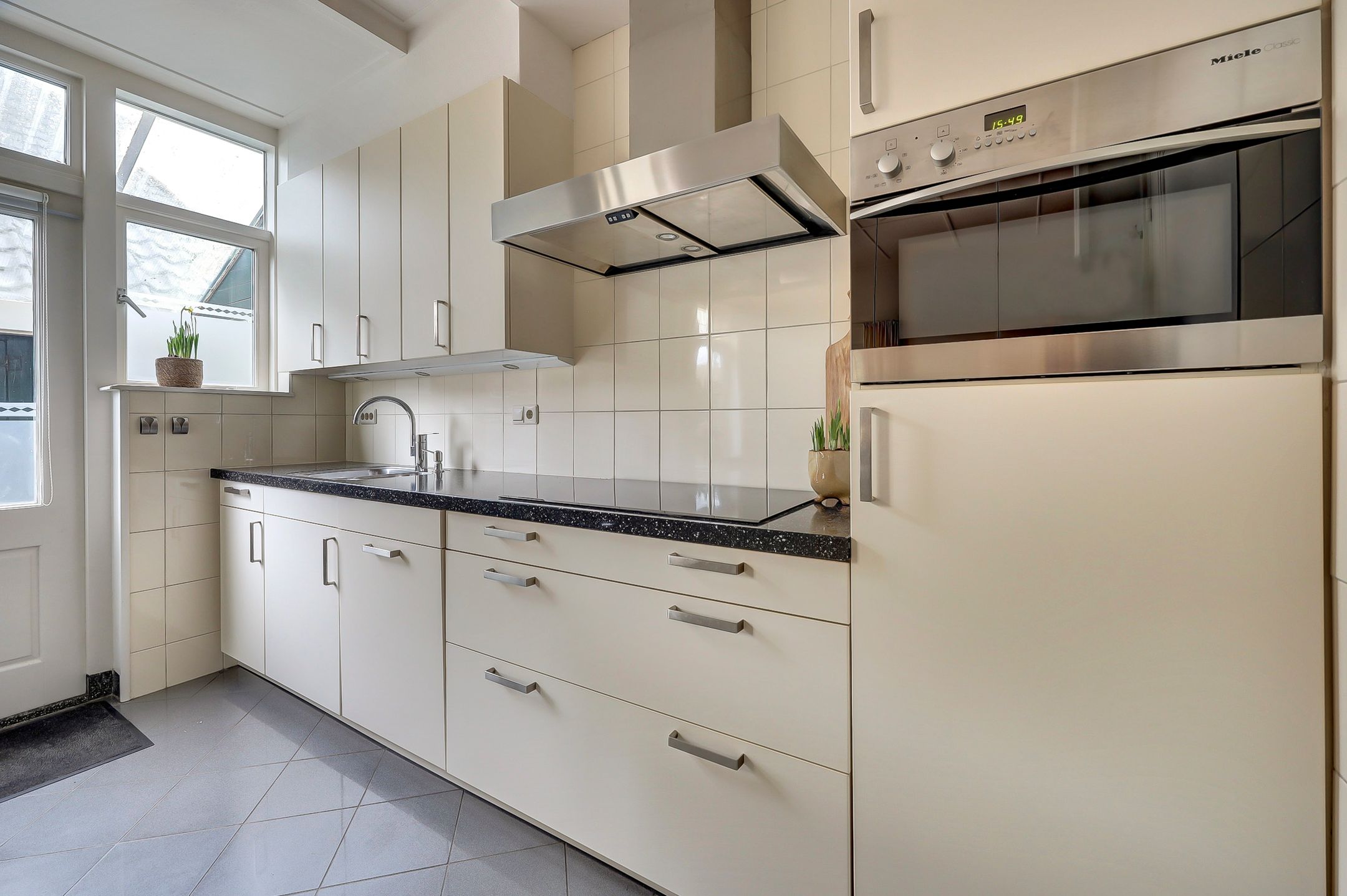 Photo 15 of Heeckerenlaan 27