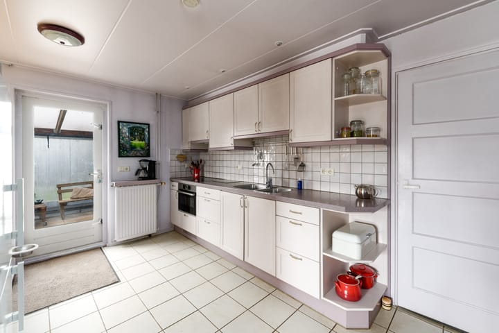 Foto 10 van Hoofdweg 68