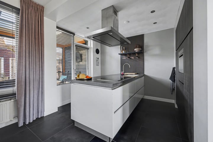 Foto 7 van Gagarinstraat 38