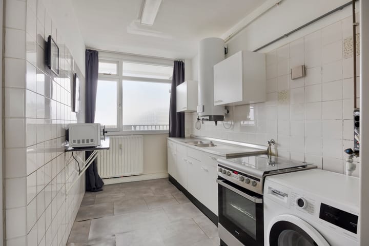 Photo 3 of Volendamlaan 872