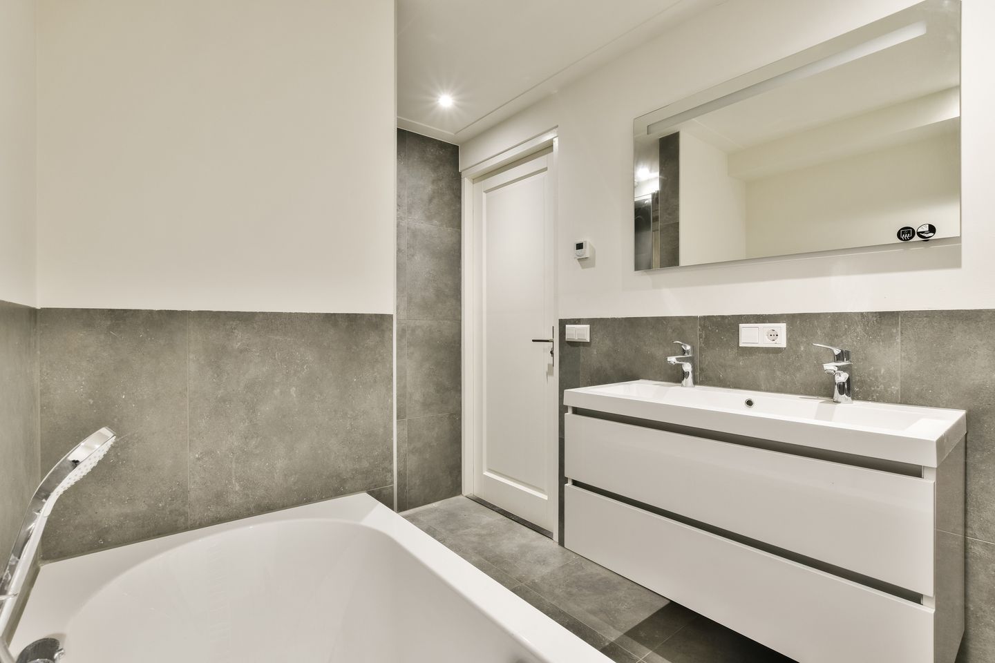 Foto 20 van Plantage Badlaan 6-H