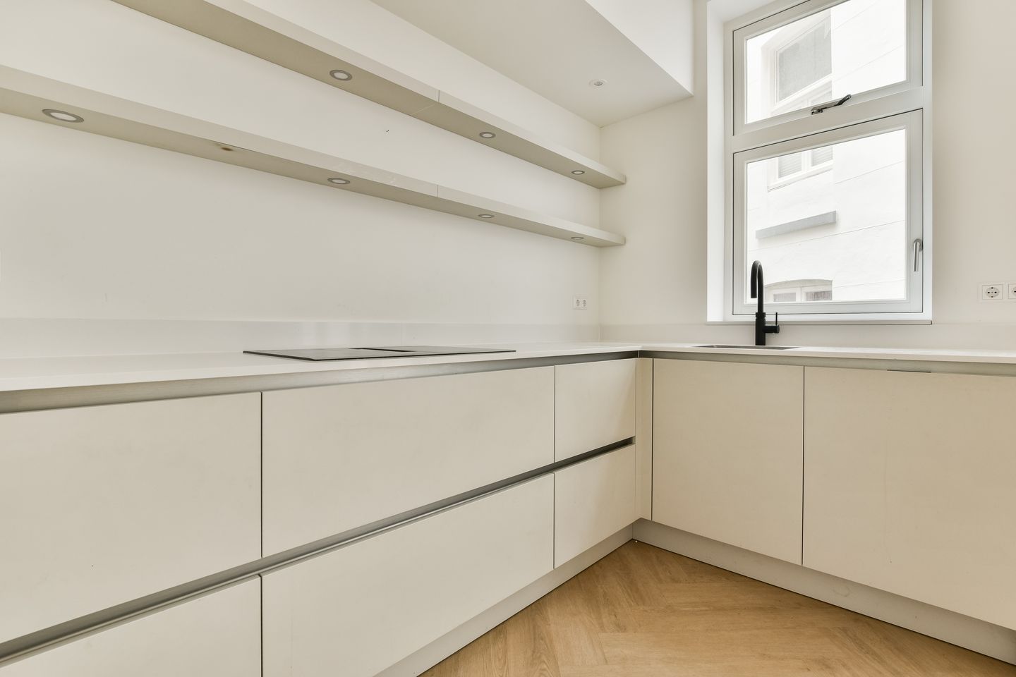 Foto 5 van Plantage Badlaan 6-H