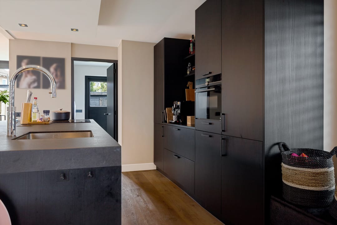 Photo 16 of Irenestraat 10