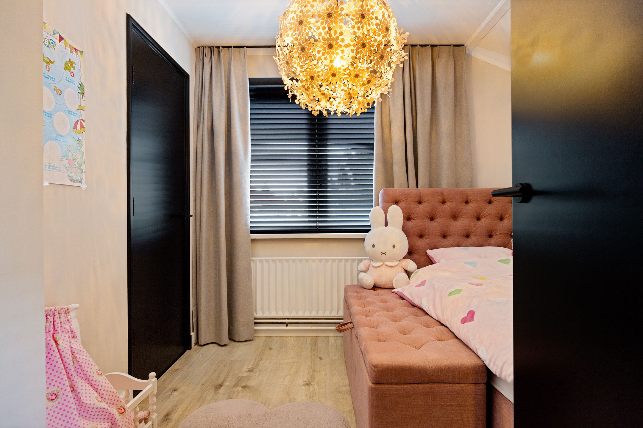 Photo 30 of Irenestraat 10