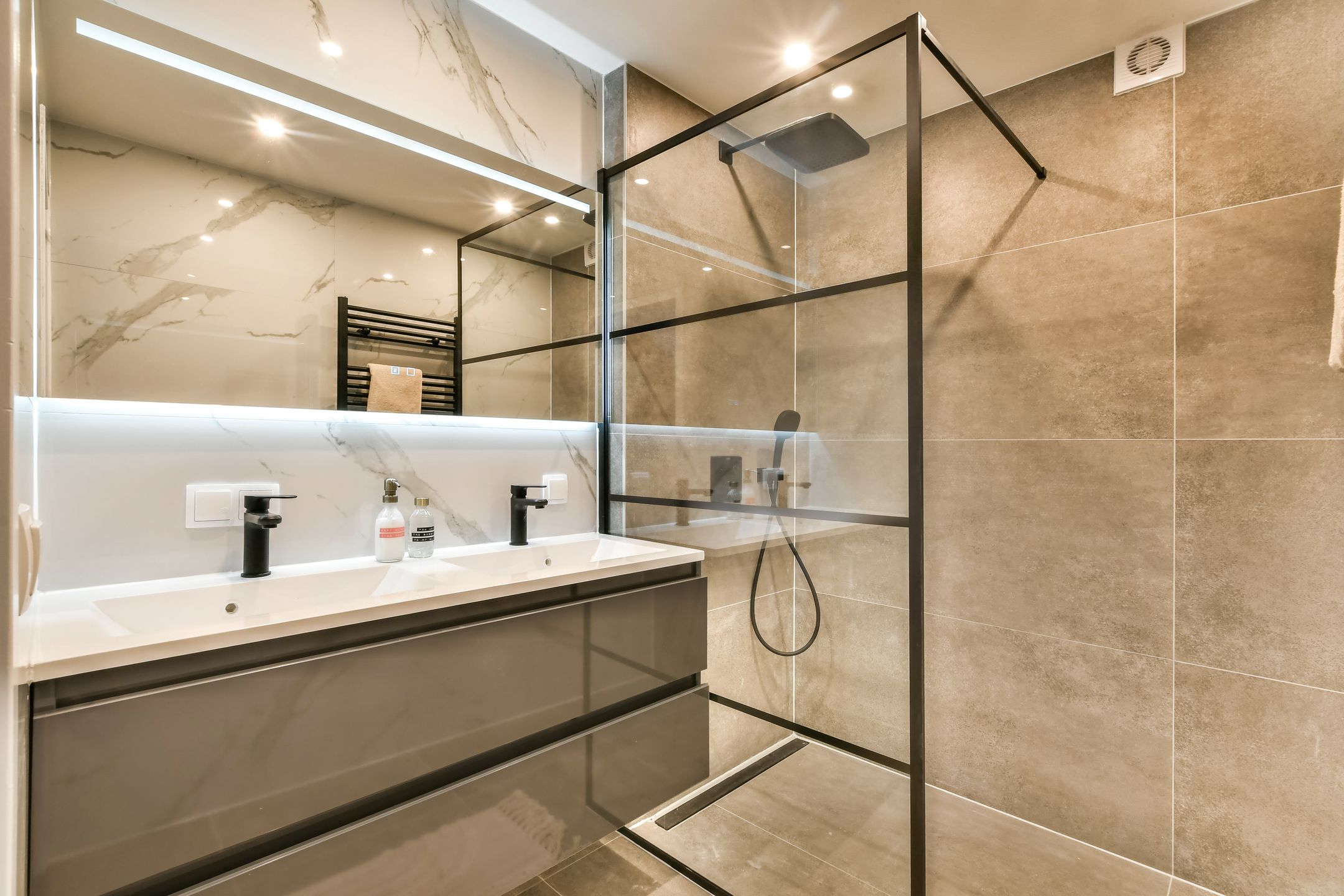 Photo 21 of Legmeerdijk 34