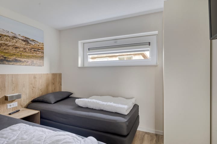 Photo 18 of Strandloper 65