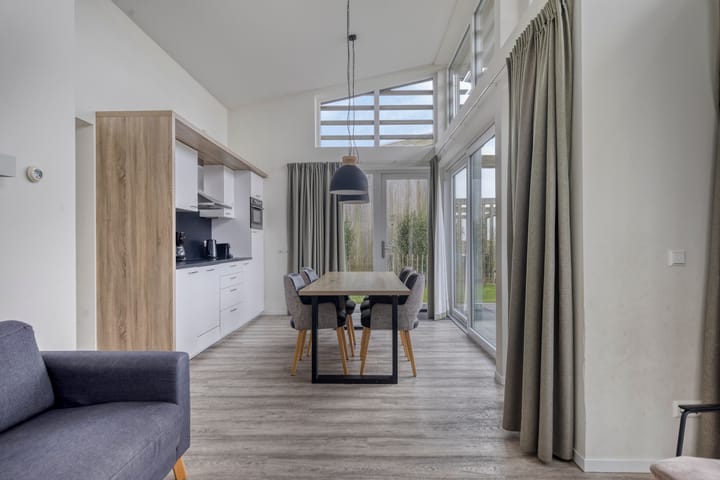 Photo 10 of Strandloper 65