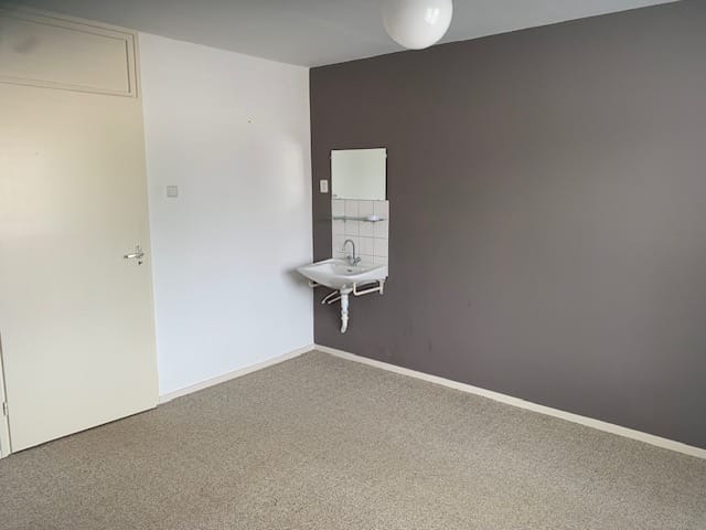 Photo 9 of Oudgenoegstraat 41