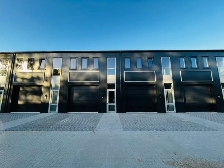 Raasdorperweg 152-H, Lijnden