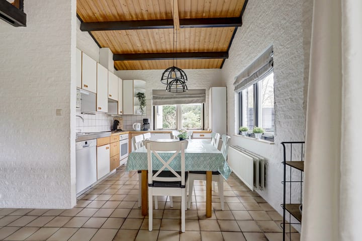 Photo 12 of Kastanjelaan 12.