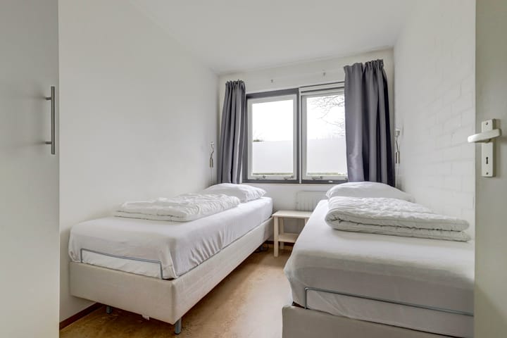 Photo 18 of Kastanjelaan 12.