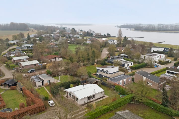 Photo 29 of Kastanjelaan 12.