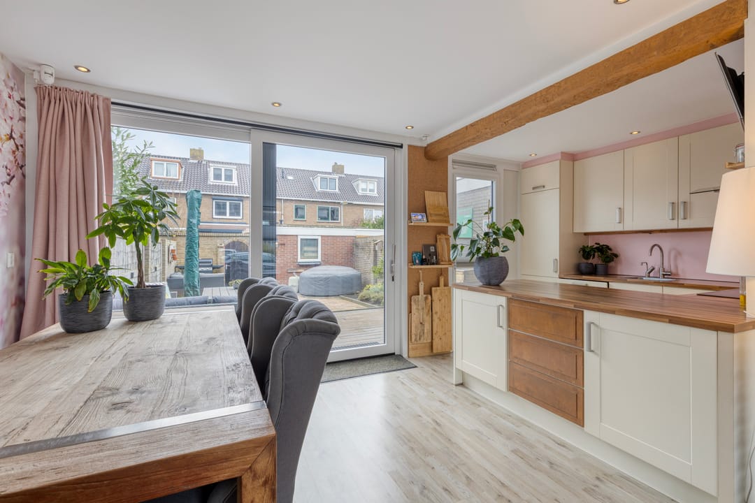 Foto 13 van Lippestraat 7