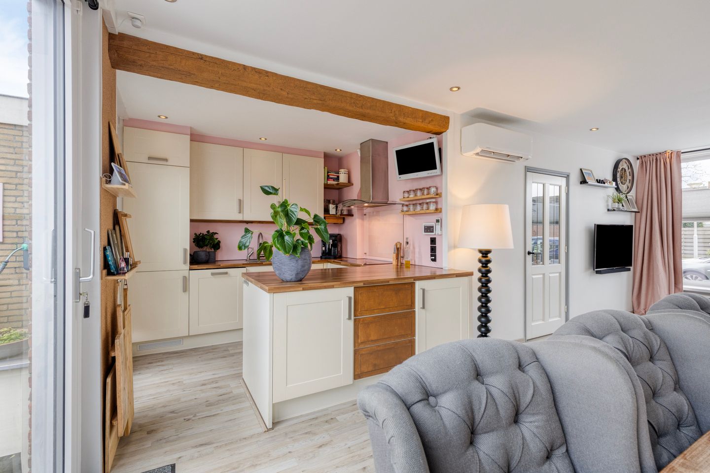 Foto 14 van Lippestraat 7