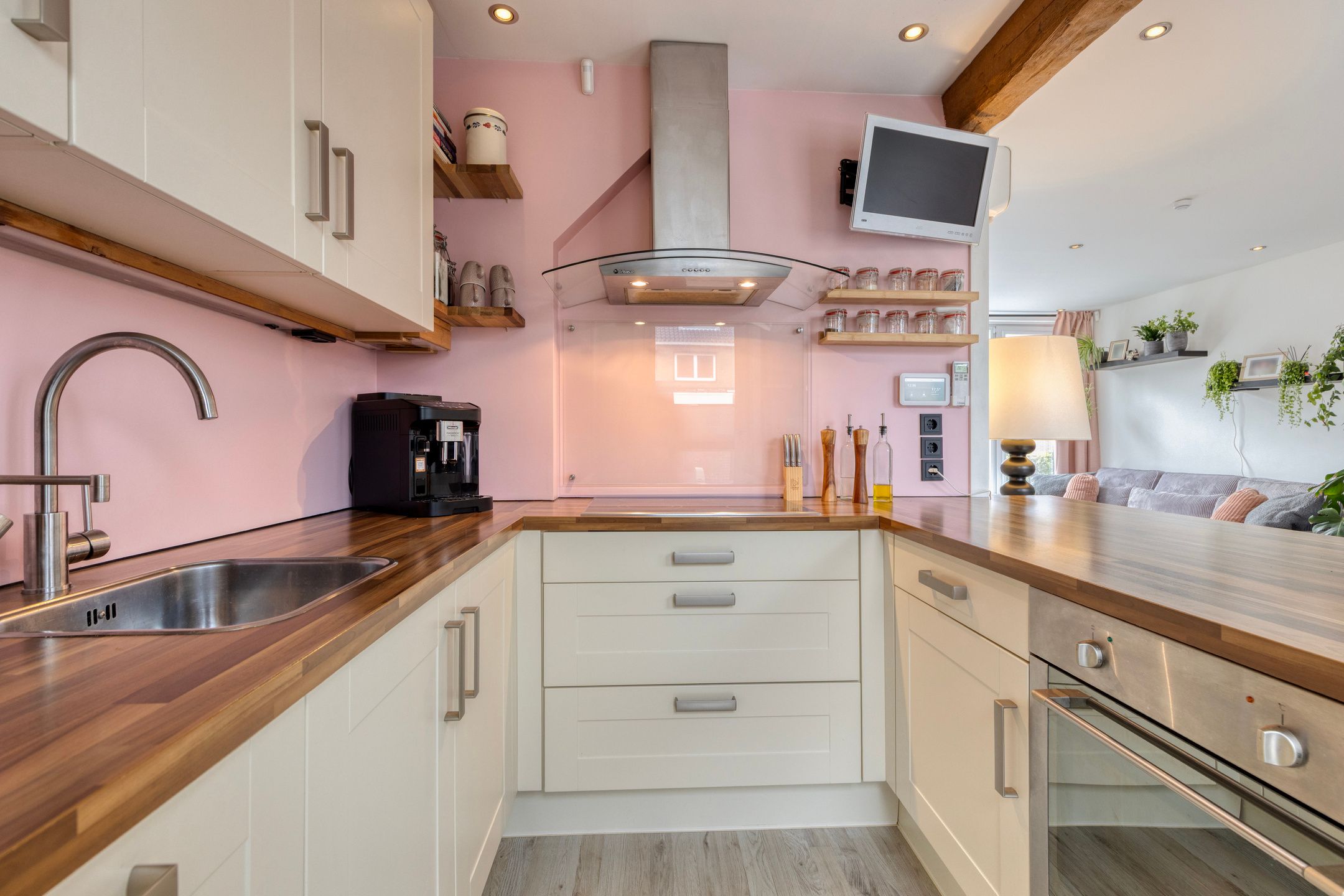 Foto 15 van Lippestraat 7