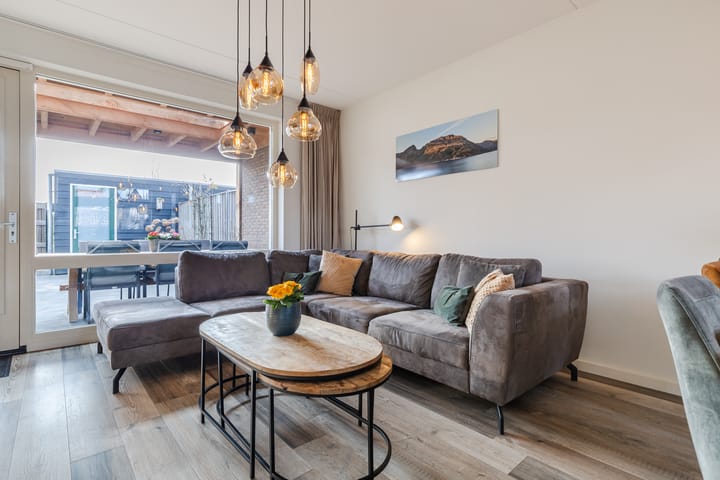 Foto 10 van Isidorusplein 9