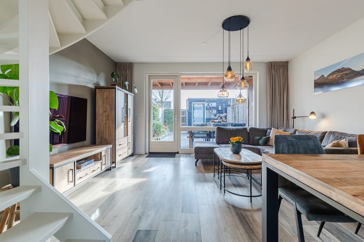 Foto 16 van Isidorusplein 9