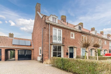 undefined main image