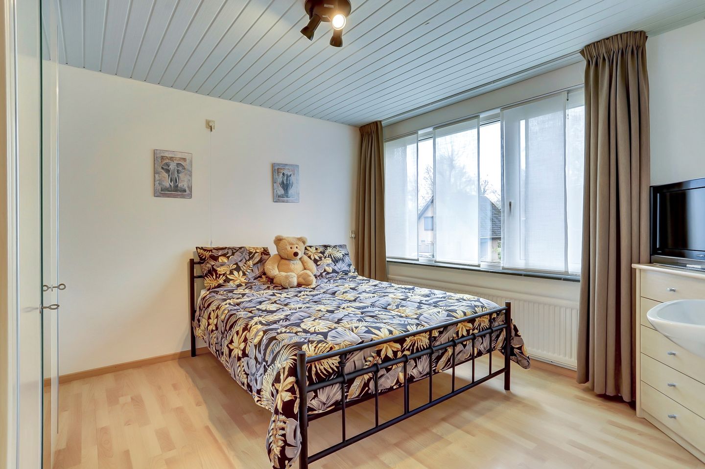 Foto 25 van De Voren 2