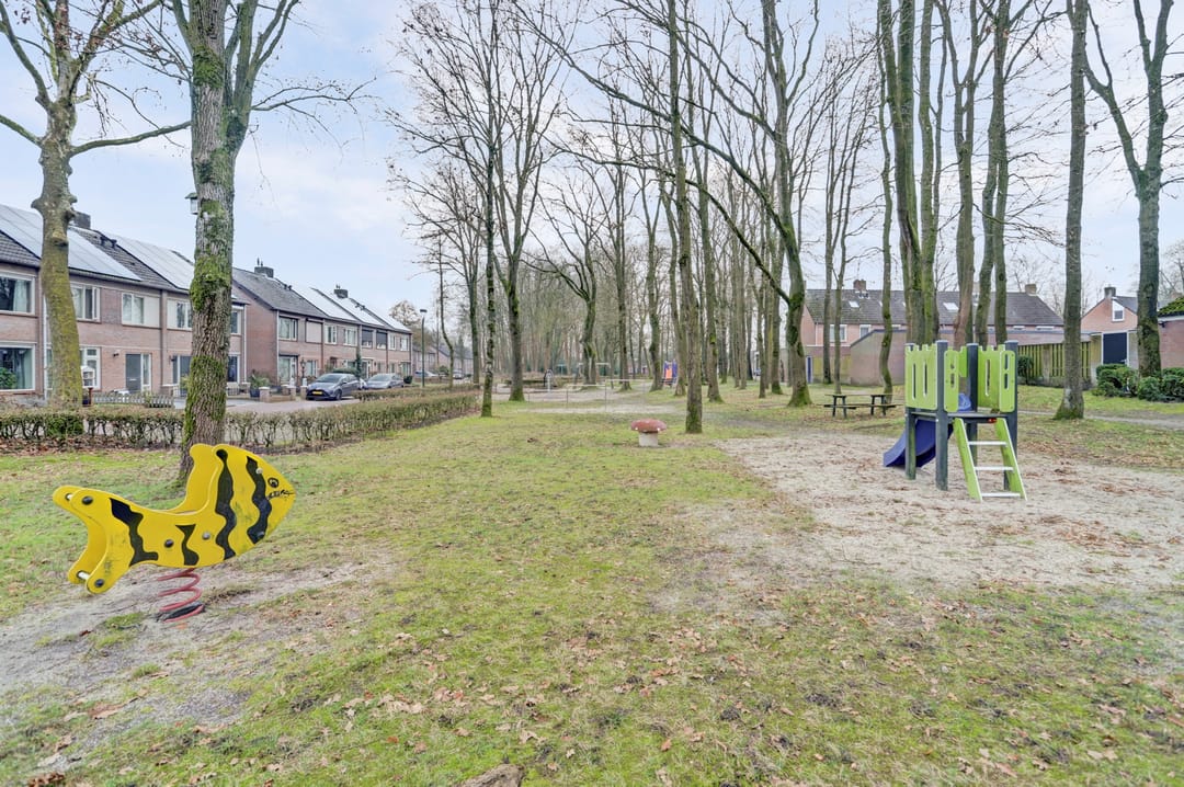 Foto 38 van De Voren 2