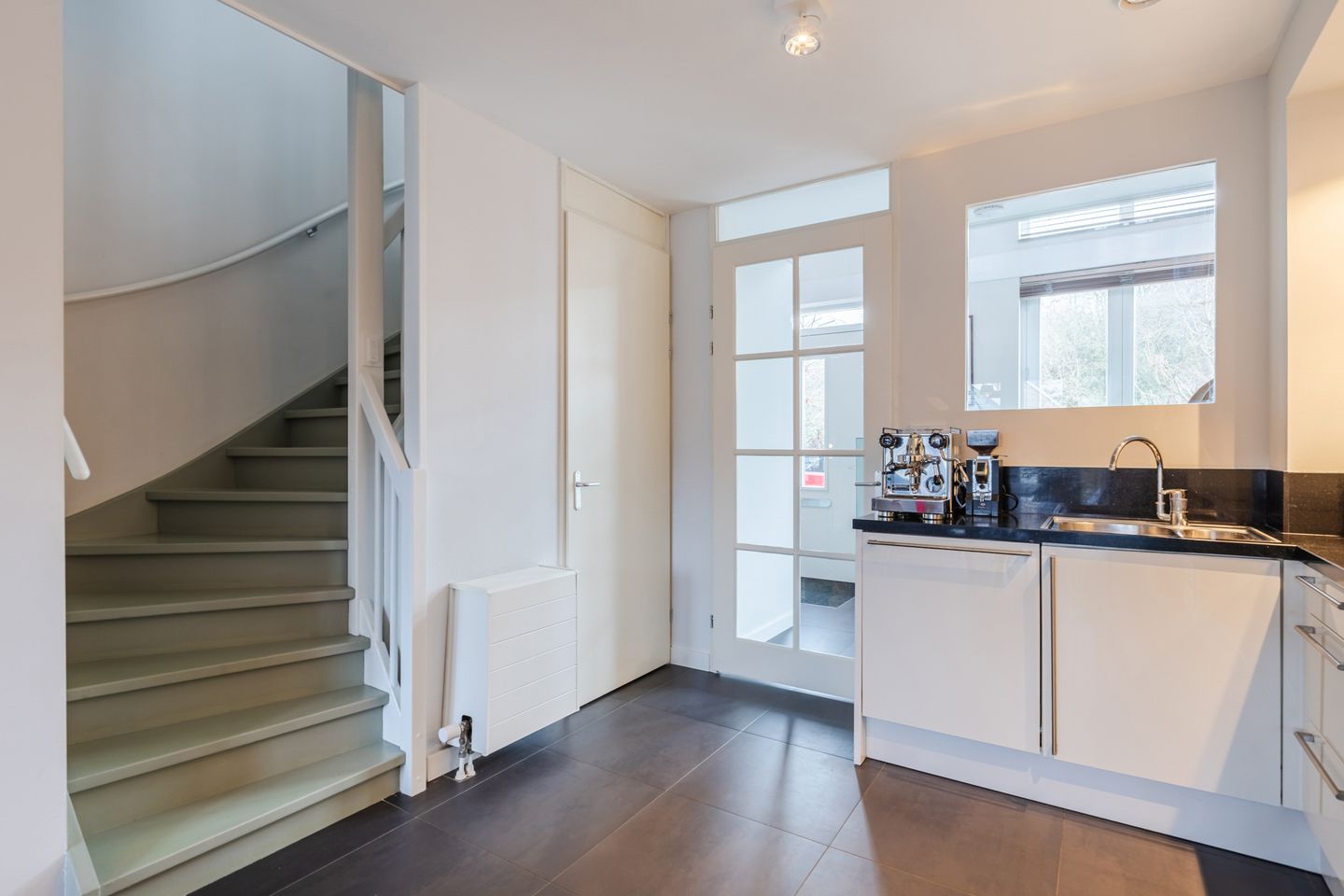 Foto 25 van Adriaan Morriënlaan 17