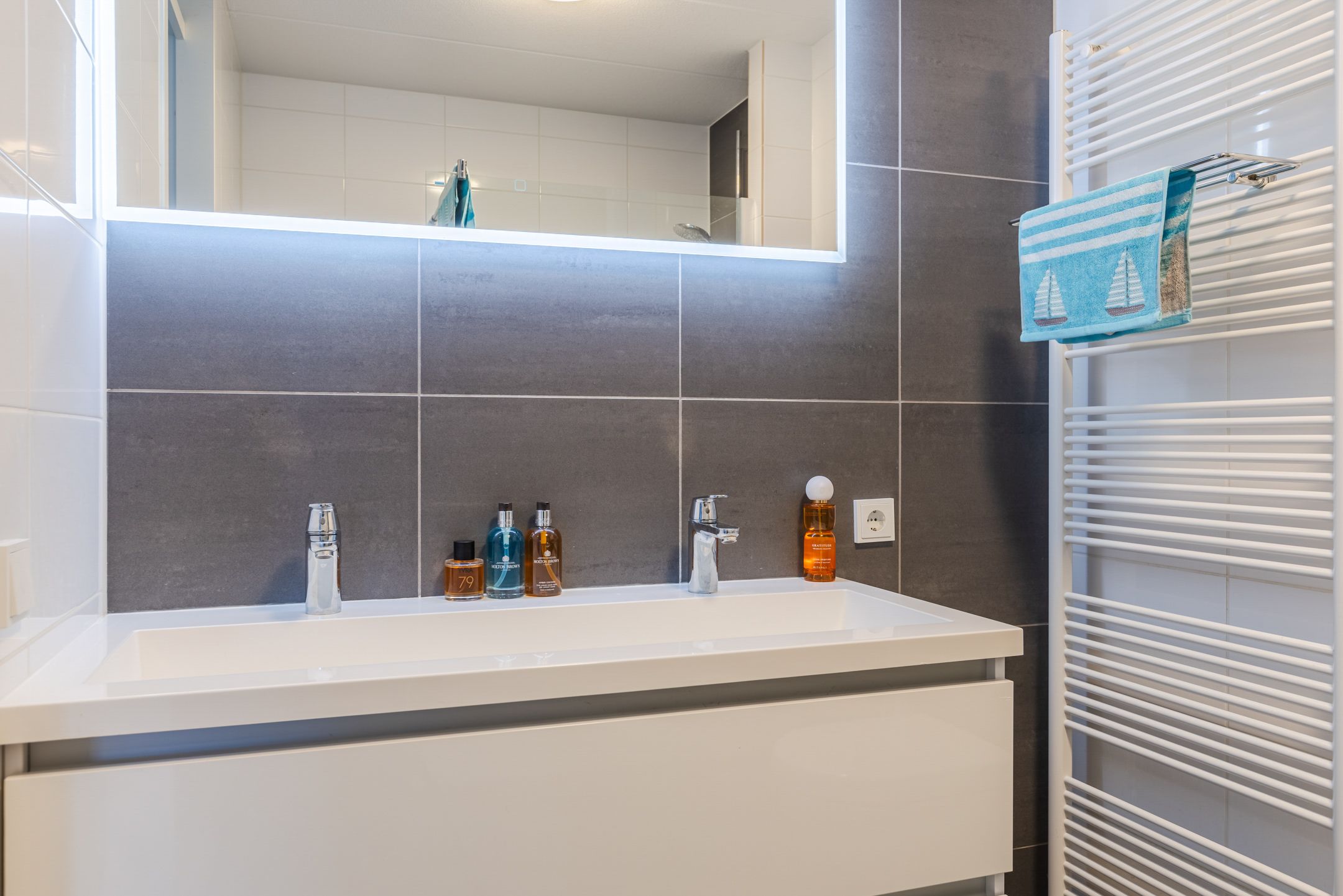 Foto 45 van Adriaan Morriënlaan 17