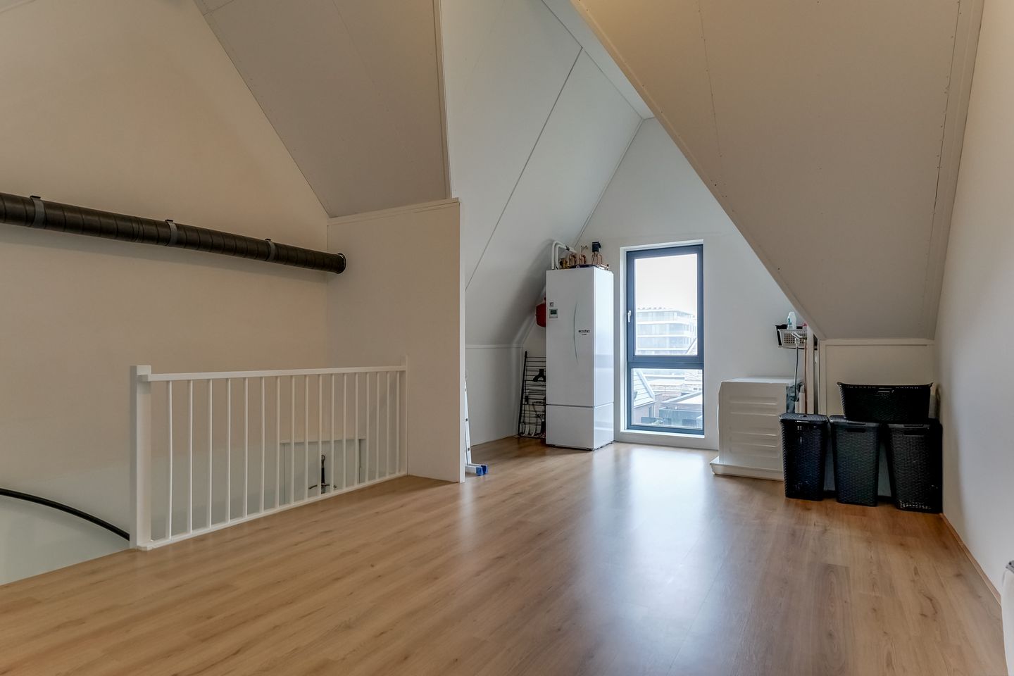 Foto 35 van Ben Essingstraat 12