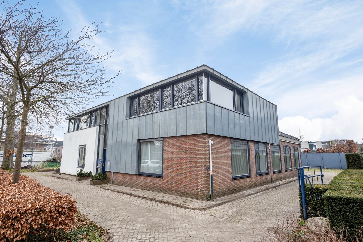 Bekijk foto 1 van Dorpsstraat 5