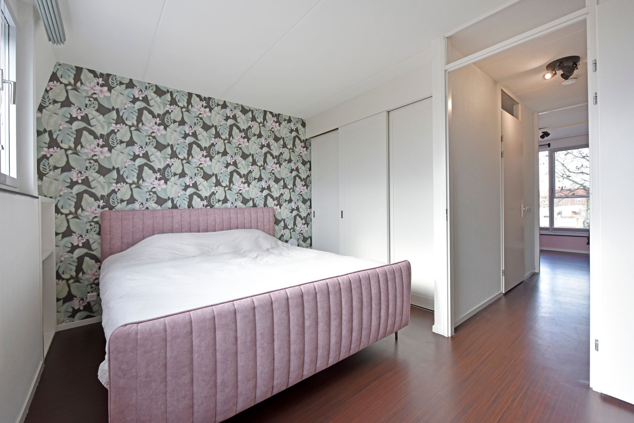 Photo 15 of Rugstreeppad 109